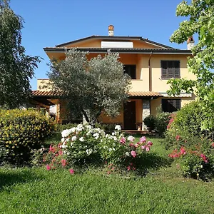 2* Frühstückspension Mansarda Sulla Francigena
